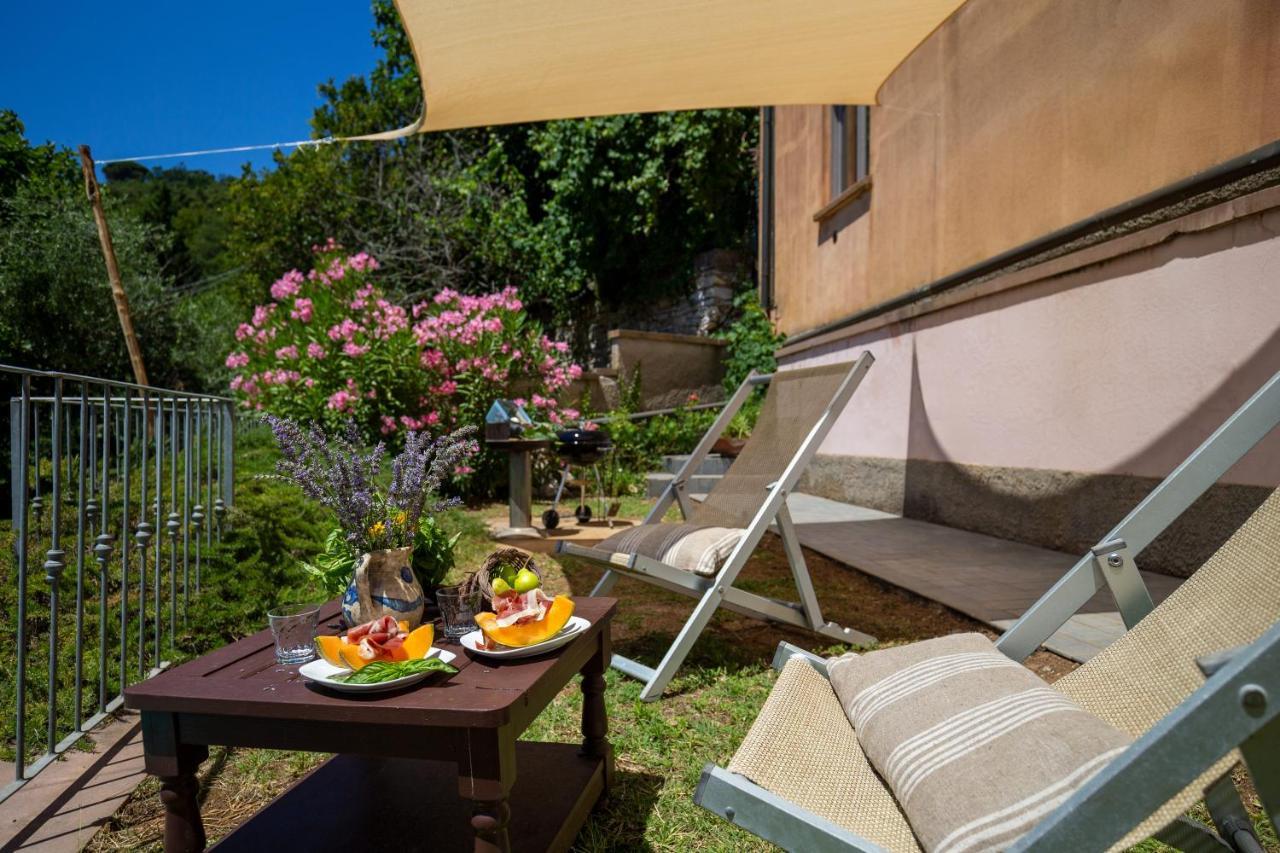 Locanda Degli Alberi Sassetta Exterior photo