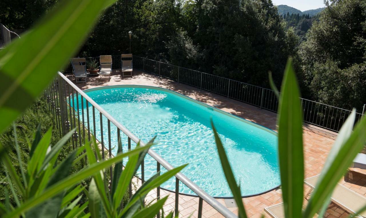 Locanda Degli Alberi Sassetta Exterior photo